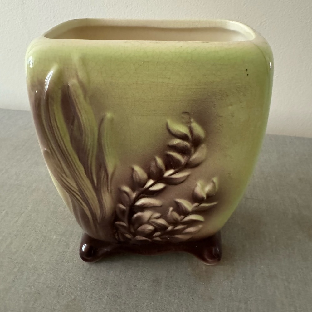 Vintage Ceramic vase with leaves motif